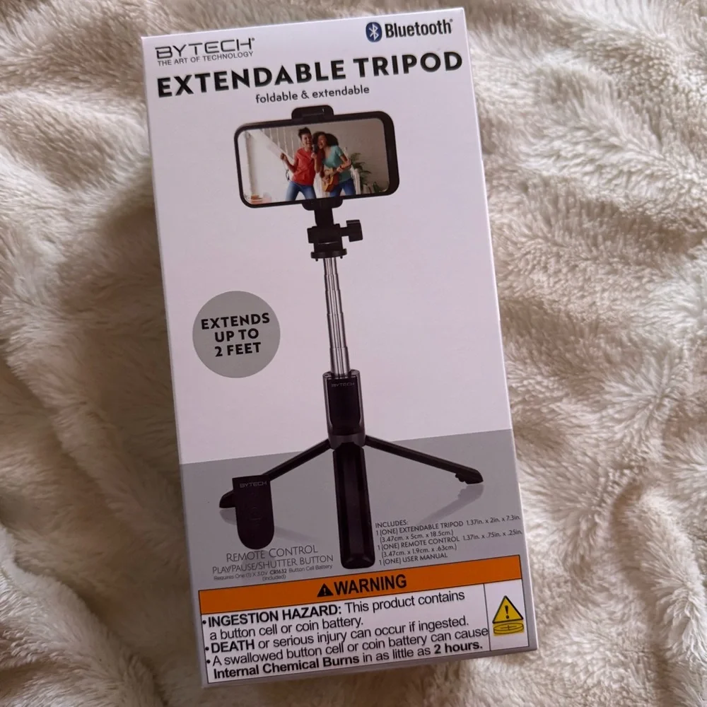 Extendable Tripod with Bluetooth and Remote - Picture 1 of 3
